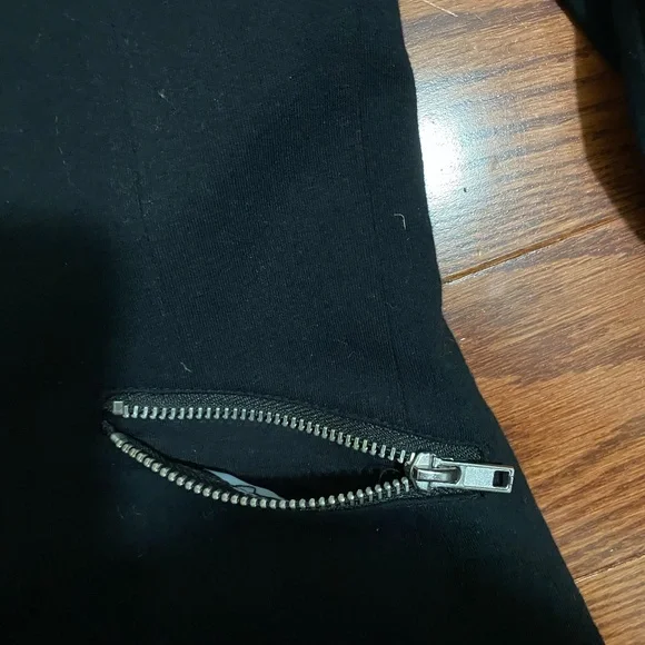 H&M Cropped Blazer - Picture 3 of 6